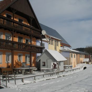 Winter auf dem Ferienbauernhof Emmert - Ferienwohnungen